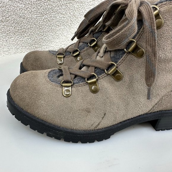 CLARKS Suede Leather Hiking Boots Faralyn Alpha Waffle Fashion Women’s size 7.5 - Picture 11 of 16